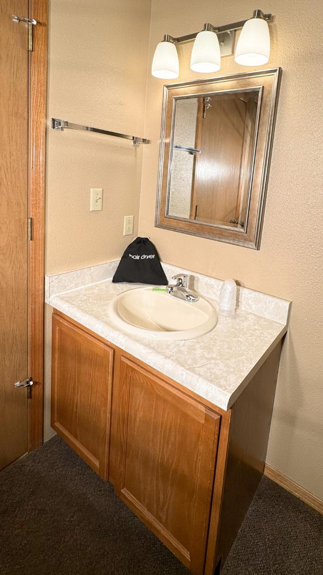 Young'S Motel Tok Extérieur photo
